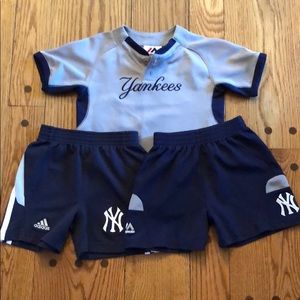 ⚾️ Yankees gear! ⚾️